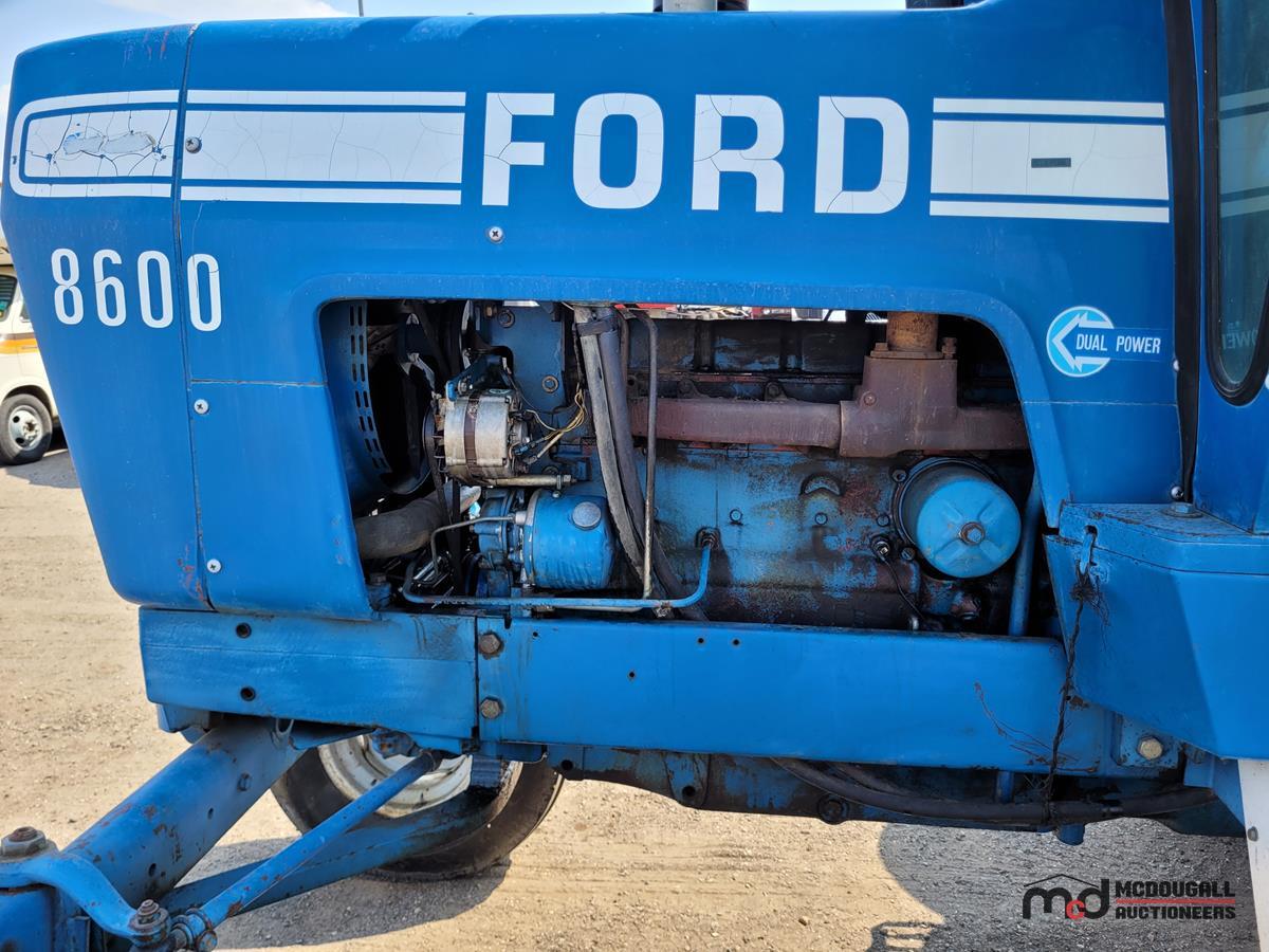 Ford 8600 Tractor トラクター ビンテージ Ford 8600 Tractor トラクター ビンテージ Tractor - The Ford 8600